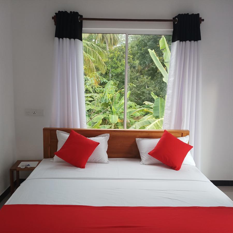 Cassia Udawalawe Hotel ภายนอก รูปภาพ