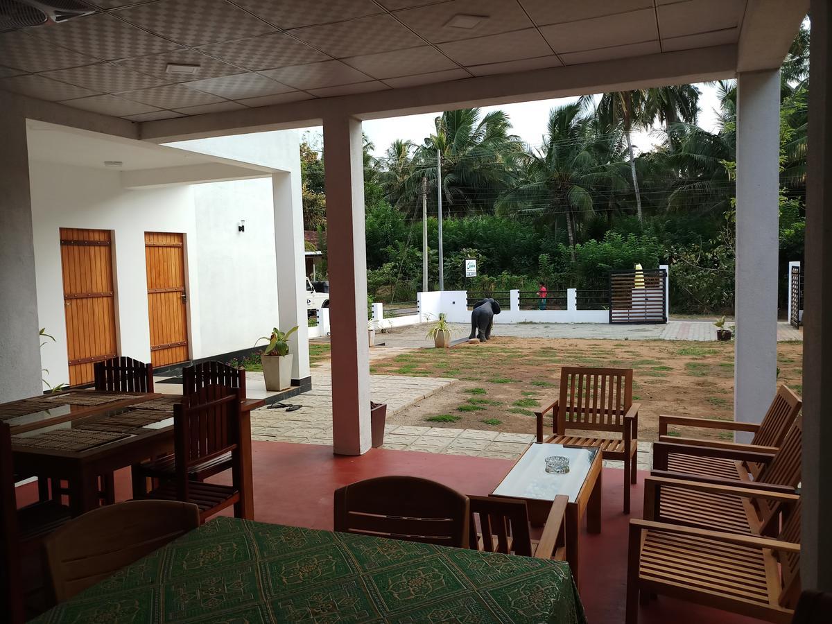 Cassia Udawalawe Hotel ภายนอก รูปภาพ