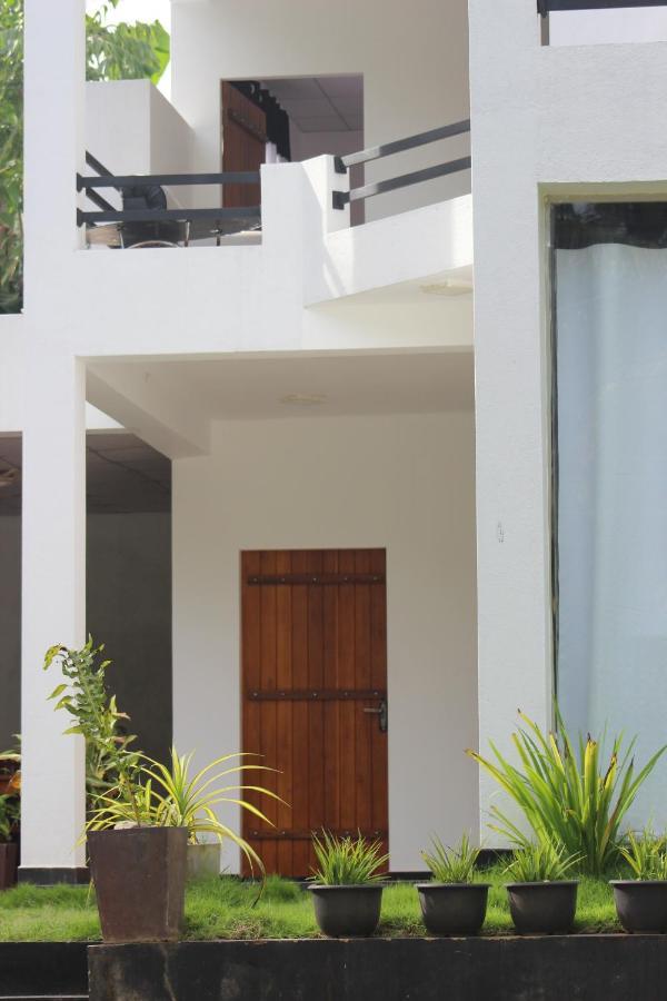 Cassia Udawalawe Hotel ภายนอก รูปภาพ